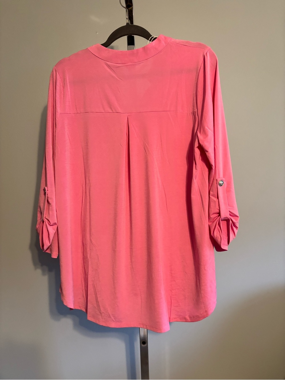 Dear Scarlett Women’s blouse pink v neck with tab sleeve S M L - Picture 3 of 8